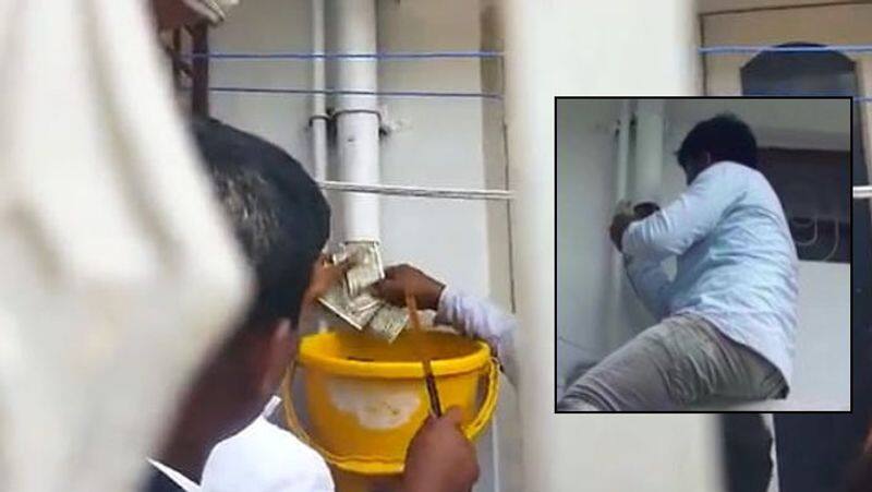 black money, Karnataka ACB recover Rs 54 cash from civic engineer's house; Rs 13 found in drainage pipe KPA