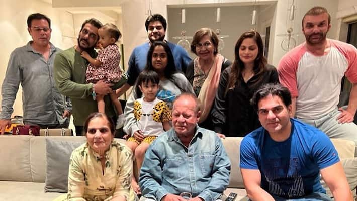 salman khan pose with niece ayat and other family member at salim khan birthday party KPJ salman khan pose with niece ayat and other family member at salim khan birthday party KPJ