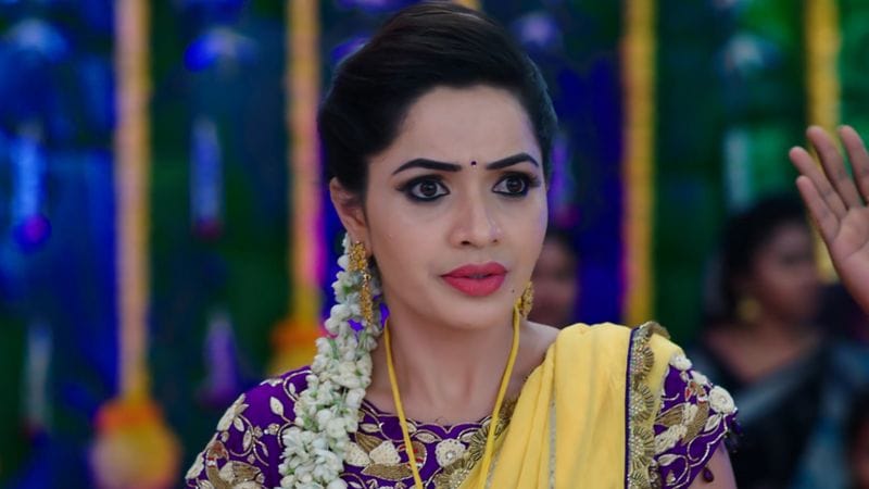 Deepa exposes Monithas evil deeds in todays Karthika deepam serial episode