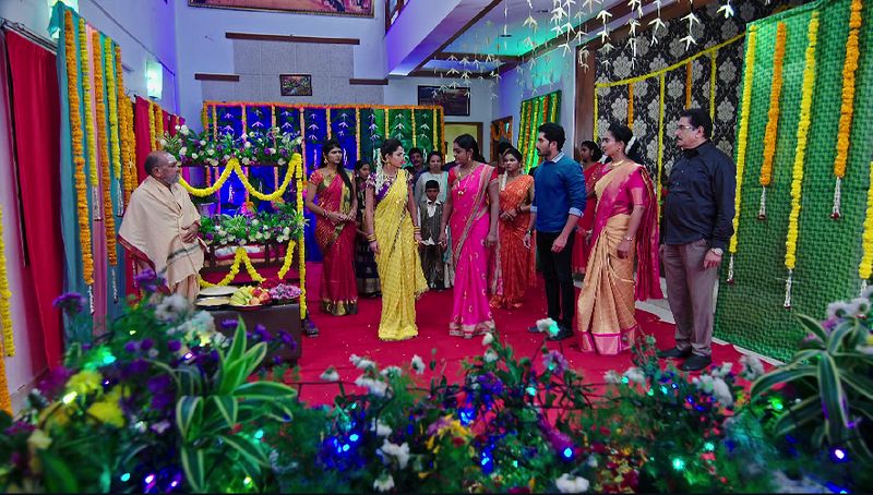 Deepa exposes Monithas evil deeds in todays Karthika deepam serial episode
