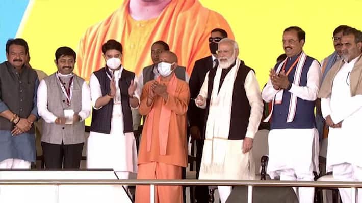 PM Modi lays foundation stone for Noida International Airport-dnm PM Modi lays foundation stone for Noida International Airport-dnm
