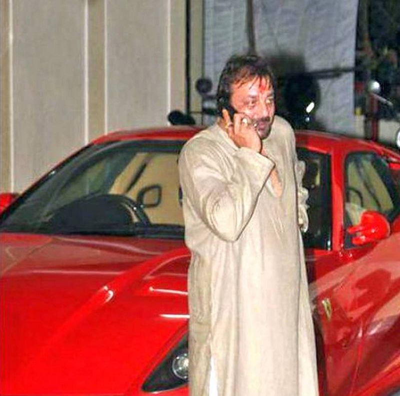 odays Celebrity Lifestyle house like a palace and cars worth crores, Sanjay Dutt's life is quite luxurious