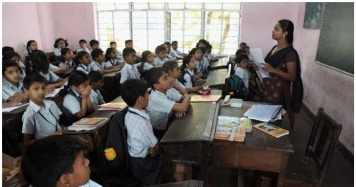 இனி பள்ளிகளில் சுழற்சி முறையில் வகுப்புகள் நடத்தினால் கடும் நடவடிக்கை.. தலைமை ஆசிரியர்களுக்கு எச்சரிக்கை.!