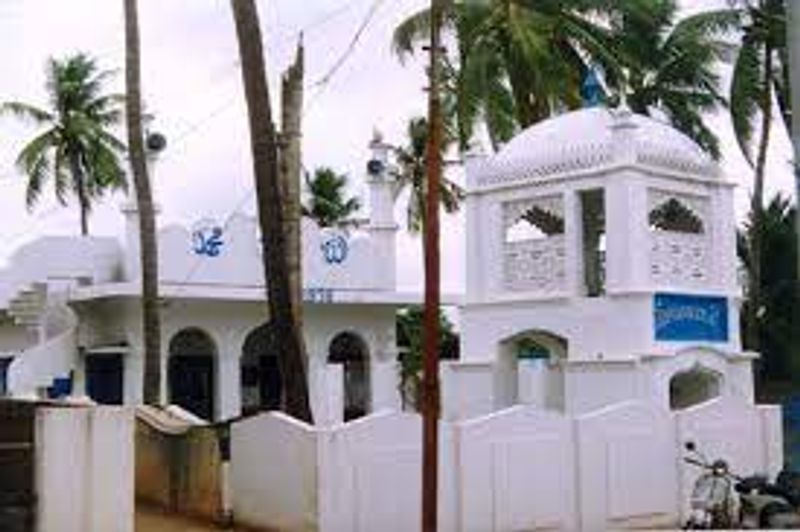 Travellers must visit this places yanam full details are here