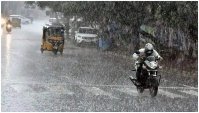 Heavy rains are falling across Tamil Nadu due to the circulation of the atmospheric overlay