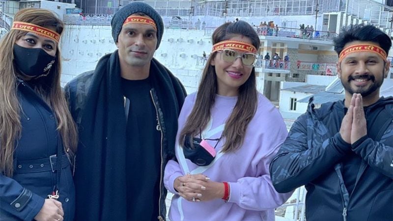 Bipasha Basu reached Mata Vaishno Devi with husband Karan Singh Grover, shared photos kpg
