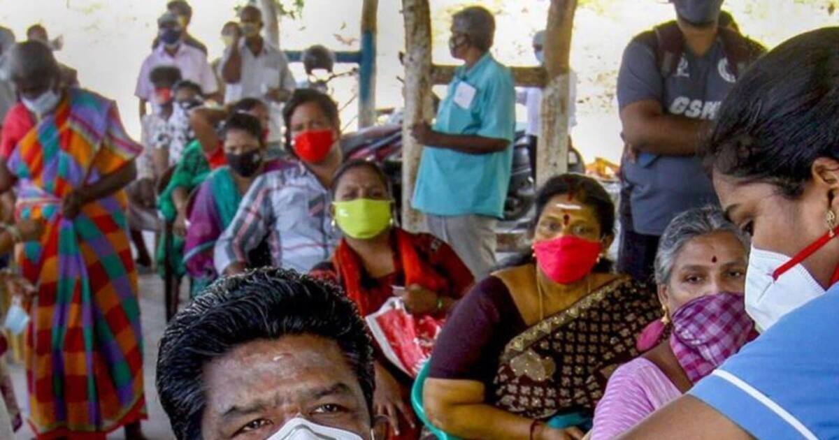 தமிழகத்தில் அதிகரிக்கும் கொரோனா.. இனி தடுப்பூசி சிறப்பு முகாம் நடத்தப்படும் .. அமைச்சர் சொன்ன முக்கிய தகவல்..