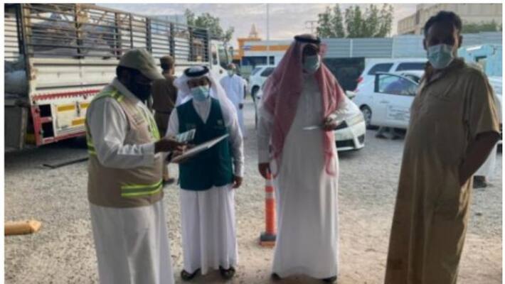 Saudi authorities conduct inspections to ensure saudisation rules are implemented Saudi authorities conduct inspections to ensure saudisation rules are implemented