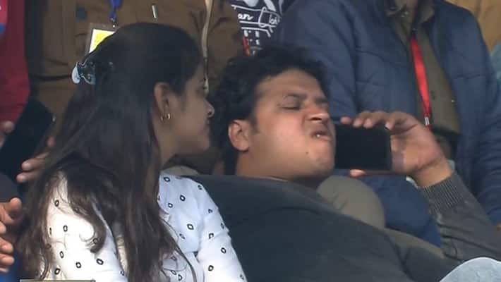 India and New Zealand test match photo of the man sitting in the stadium went viral kpn India and New Zealand test match photo of the man sitting in the stadium went viral kpn