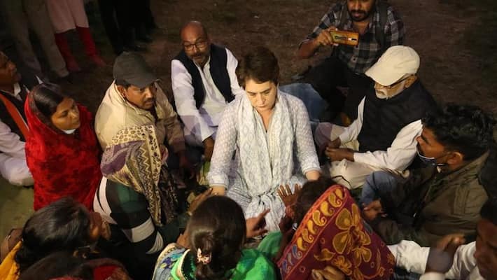 Priyanka gandhi meet pryagraj victim family Priyanka gandhi meet pryagraj victim family