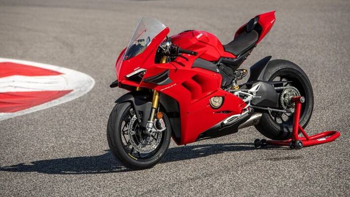 2022 Ducati Panigale V4 unveiled 2022 Ducati Panigale V4 unveiled