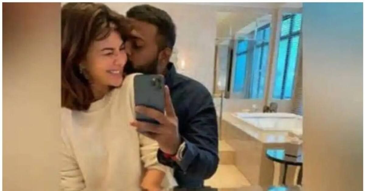 டி.டி.வி.தினகரனுக்காக லஞ்சம் கொடுக்க முயன்ற மோசடி மன்னன்... பிரபல நடிகையை கட்டிப்பிடித்து செல்ஃபி..!