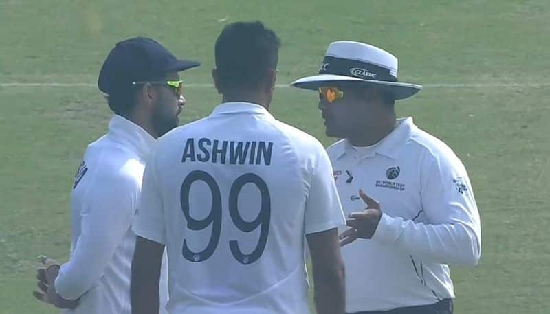 ravichandran ashwin argues with umpire nitin menon in third day play of india vs new zealand first test