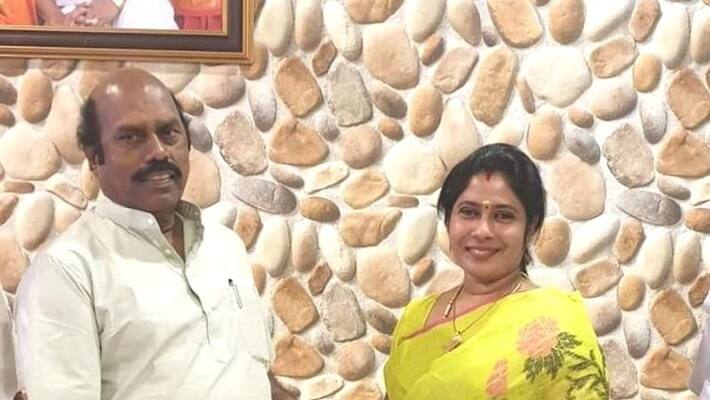Who is mayor seat in dmk party meena jeyakumar or karthik very tough competition Who is mayor seat in dmk party meena jeyakumar or karthik very tough competition