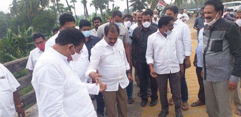 Agriculture Minister Kannababu visit to flood affected areas in andhrapradesh