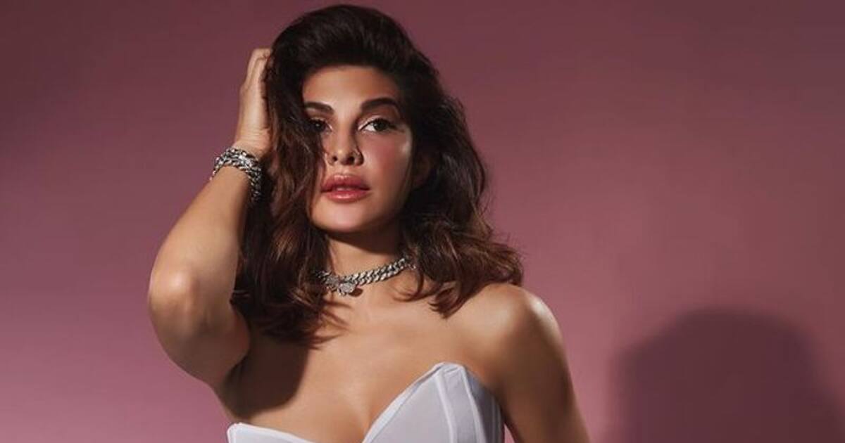 லீக்கான நடிகை ஜாக்குலின் அந்தரங்க படம்... இணையத்தில் வைரல்...அதிர்ச்சியில் நடிகை !!