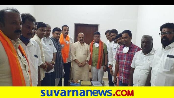 Kolar Congress President Chandra reddy Joins BJP On Nov 27th rbj Kolar Congress President Chandra reddy Joins BJP On Nov 27th rbj