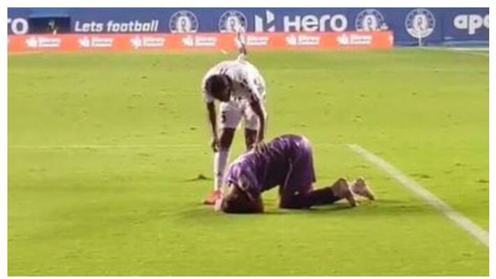 ISL 2021, Viral Video of Subhasish Bose help injured Arindam Bhattacharya during Kolkata Derby spb ISL 2021, Viral Video of Subhasish Bose help injured Arindam Bhattacharya during Kolkata Derby spb