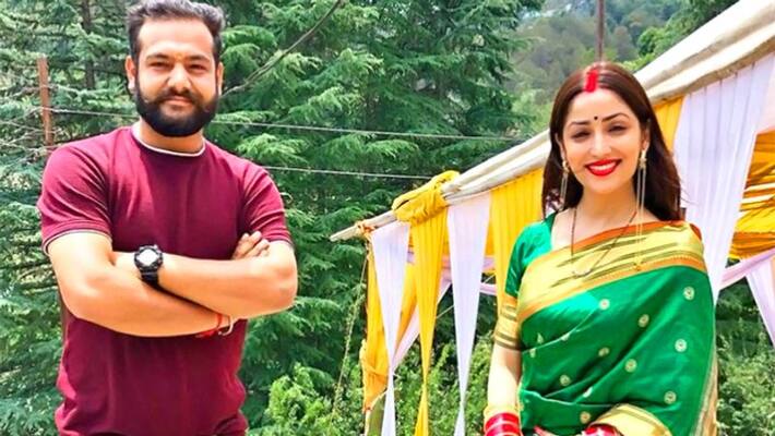yami gautam Celebrate Birthday with Husband Aditya Dhar and in Laws kpg yami gautam Celebrate Birthday with Husband Aditya Dhar and in Laws kpg