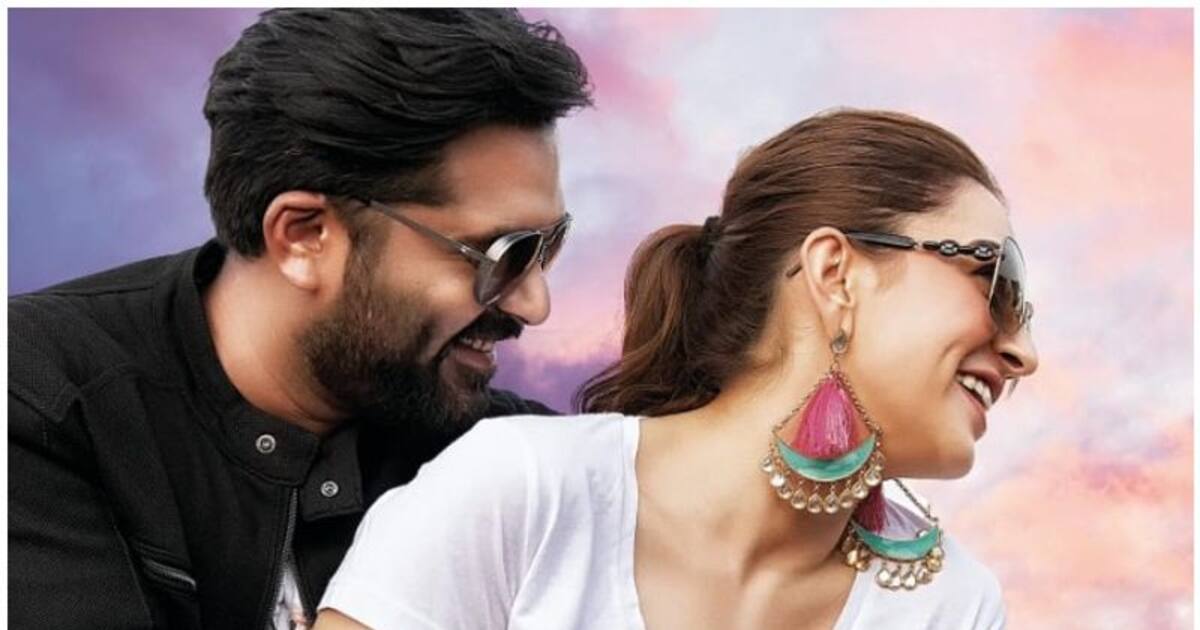 Maha Movie: சிம்புவுடன் செம்ம ரொமான்ஸ் பண்ணும் ஹன்சிகா..! புதிய போஸ்டருடன் வெளியான மகா பட அப்டேட்..!