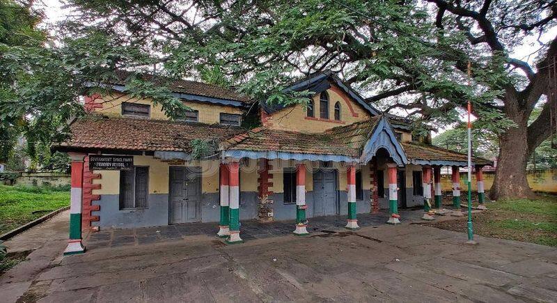 Old Tamil School