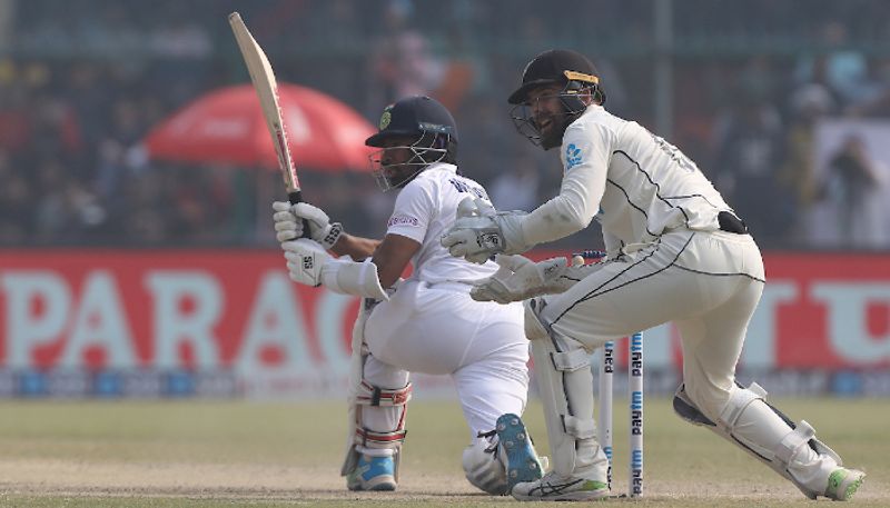 India vs New Zealand 1st Test: Rahul Dravid donates money to Kanpur test groundman