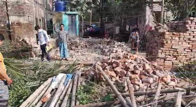 boy died while going to see coconut tree cutting process in New Town bmm