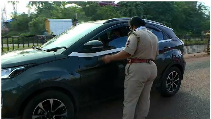Karnataka covid control Vehicle inspection at the border more police deployed Karnataka covid control Vehicle inspection at the border more police deployed