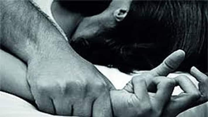 Rape with a 7 year old girl who went to her grandmother in wedding, accused absconding, police in search Rape with a 7 year old girl who went to her grandmother in wedding, accused absconding, police in search