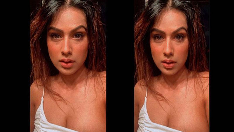 Nia sharma shares bold picture with cleavage on instagram NTP