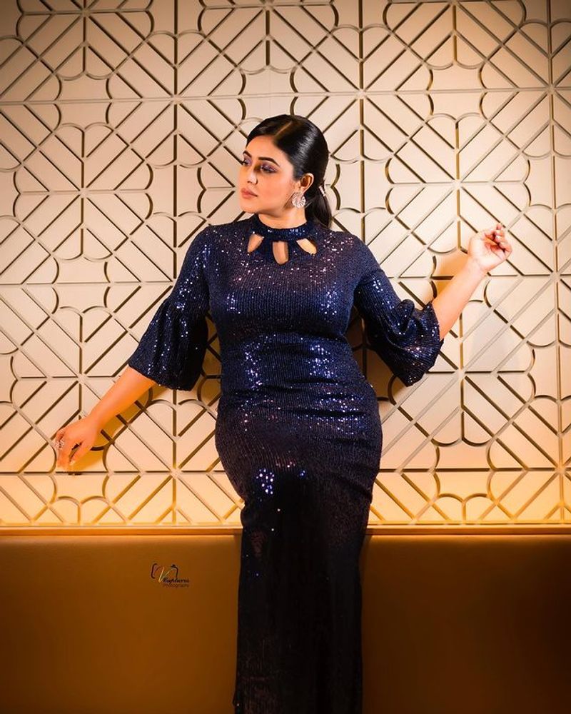 poorna intresting comments on balakrishna and sudheer her latest hot photos mind block