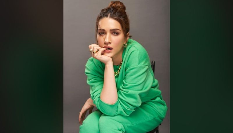 Ranveer Singh, Ranbir Kapoor, Alia Bhatt, Kartik Aaryan, Kriti Sanon create mini-Bollywood in Delhi drb