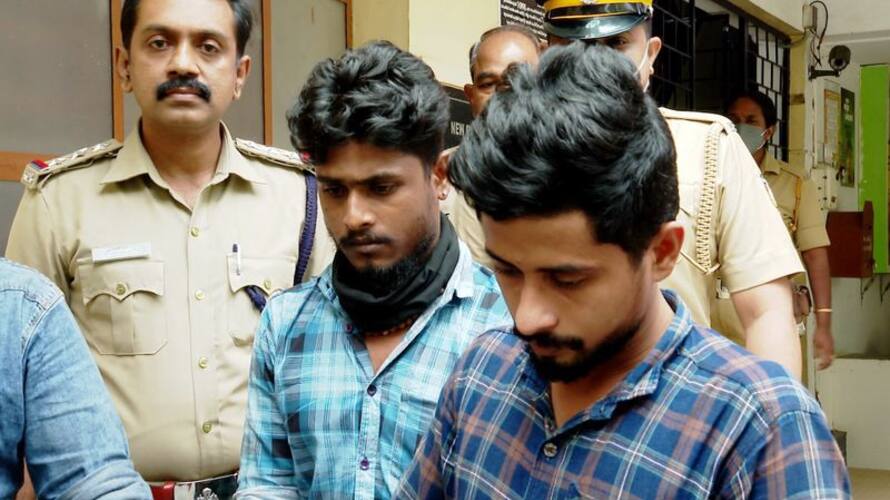 Vegetable agent robbed the accused held by police at palakkad Vegetable agent robbed the accused held by police at palakkad