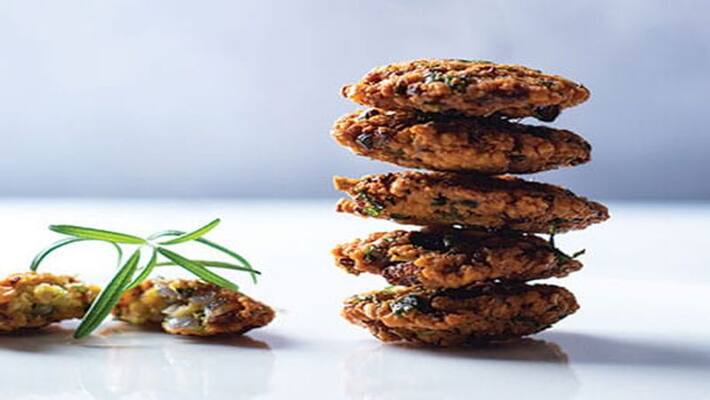 Famous Food in India: try this traditional winter snack kalmi vada from Rajasthan dva Famous Food in India: try this traditional winter snack kalmi vada from Rajasthan dva