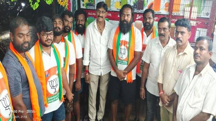 huzurabad mla eatala rajender supporters karimnagar to tirumala padayatra huzurabad mla eatala rajender supporters karimnagar to tirumala padayatra