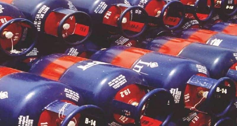 LPG Price today: 19-kg cylinders are up to rupees100 cheaper. Check rates 