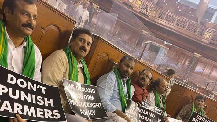 TRS MPs protest in Lok Sabha demanding paddy procurement in Telangana TRS MPs protest in Lok Sabha demanding paddy procurement in Telangana