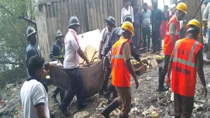dead body of unknown person found in kalwa creek dead body of unknown person found in kalwa creek