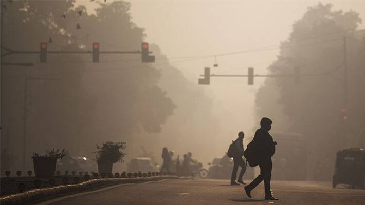At 4 dot 6 degrees Delhi records coldest morning as cold wave hits North India gcw At 4 dot 6 degrees Delhi records coldest morning as cold wave hits North India gcw