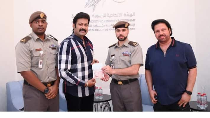 actor manoj k jayan receive uae golden visa actor manoj k jayan receive uae golden visa