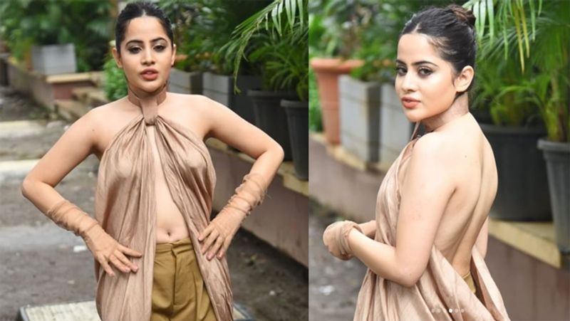 Urfi Javed was seen showing her back wearing an open top from behind kpg