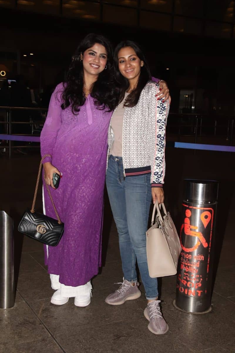Deepika Padukone to Urfi Javed to Janhvi Kapoor and more spotted in Mumbai; take a look RCB