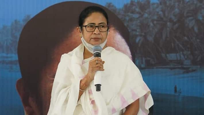 Mamata campaigning for KMC Polls, 4 meetings in one day Mamata campaigning for KMC Polls, 4 meetings in one day
