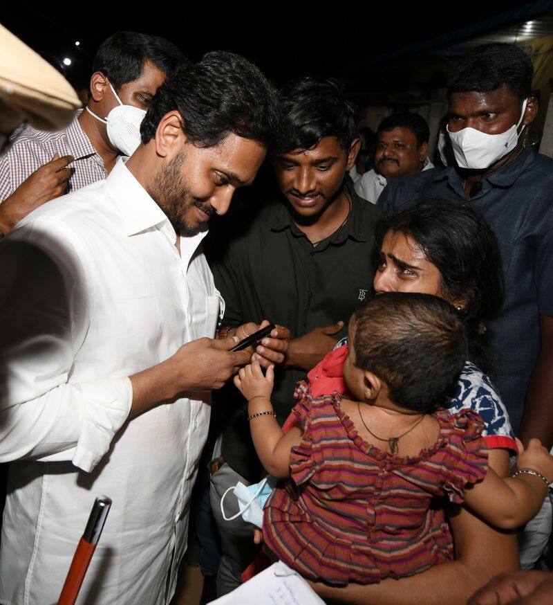 AP CM YS Jagan Visits Flood Affected Areas In Chittoor District