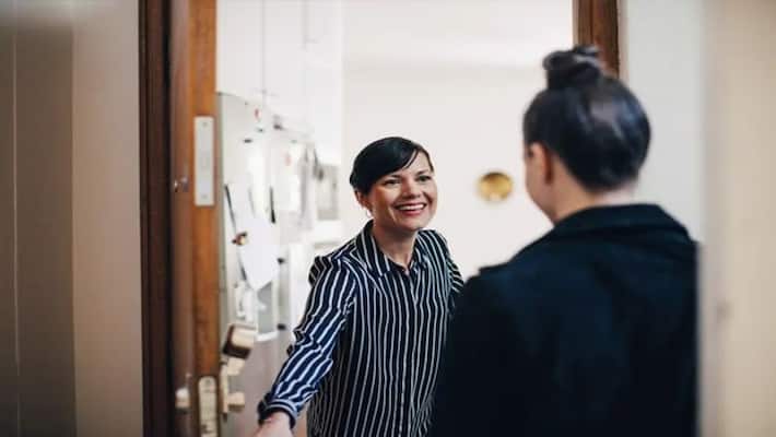 Relationship Tips: how to make good relation with neighbours, know 5 things which help for neighbourhood dva Relationship Tips: how to make good relation with neighbours, know 5 things which help for neighbourhood dva