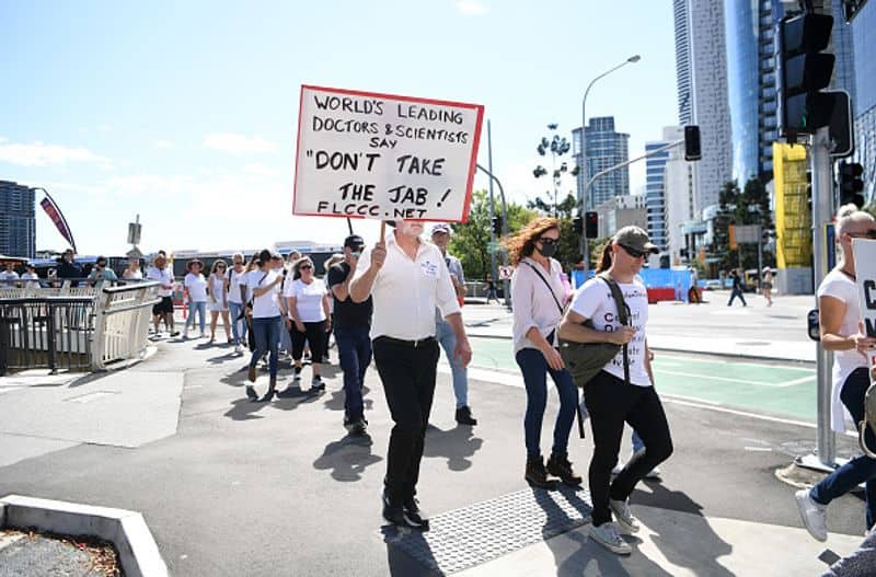 Teachers on leave in Queensland to protest against covid 19 vaccine mandatory