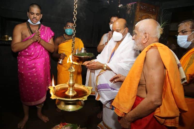 Karnataka Governor Thaawarchand Gehlot Visit Kolluru and Murdeshwar grg