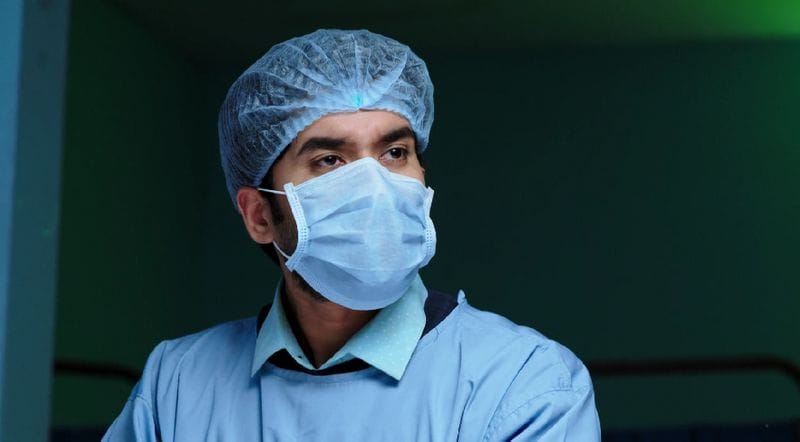 Karthik gets into deep trouble as his patient dies in todays Karthika deepam serial episode