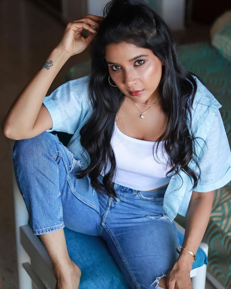 Sakshi Agarwa photos