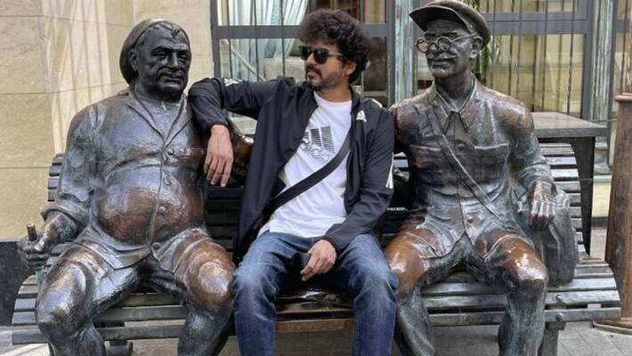 vijays beast movie new candid pic released vijays beast movie new candid pic released